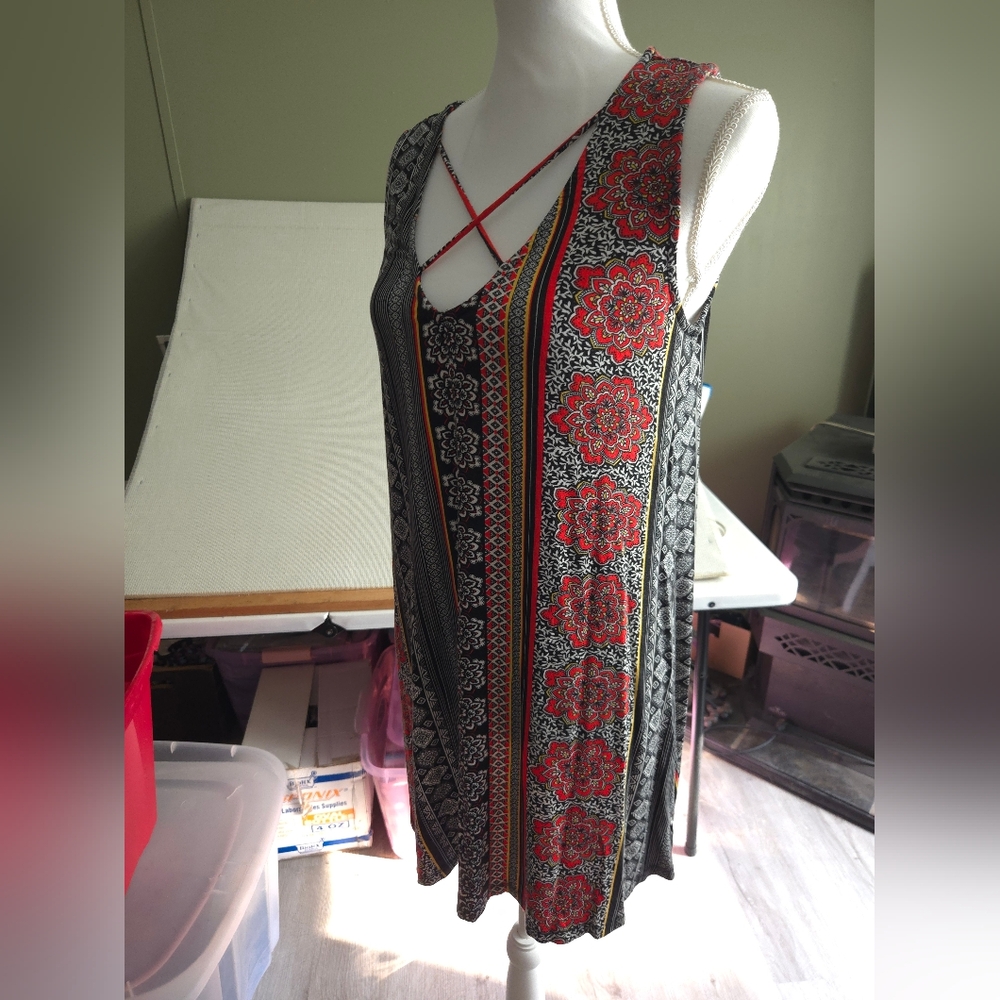 Lily Rose Women's Sleeveless Dress L Red Black Floral V-Neck Summer Bold Bright